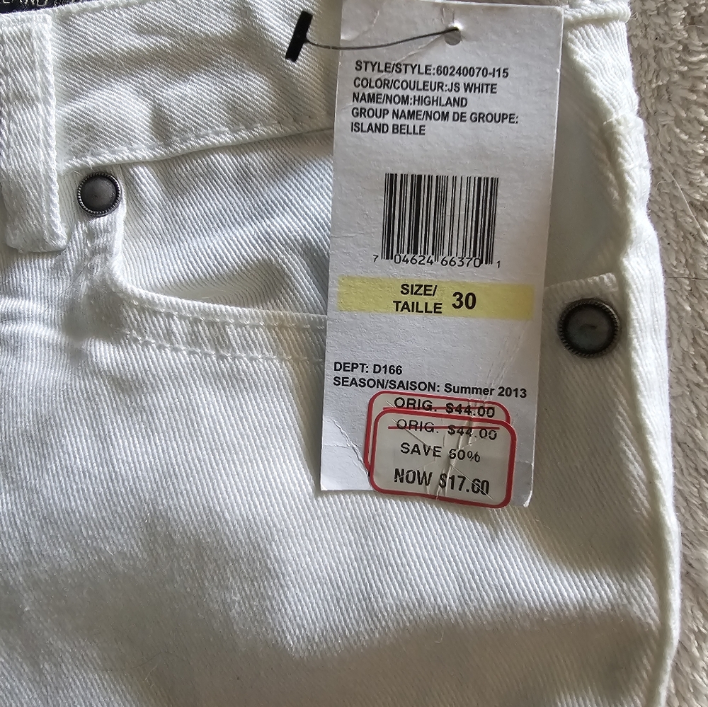 Jessica Simpson White Women Shorts